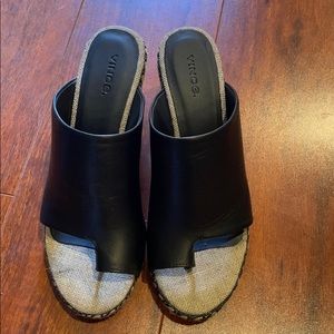 Vince toe ring mule